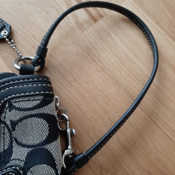 Coach Black & Gray Branded Purse Wristlet Clutch - Picture 4 of 8